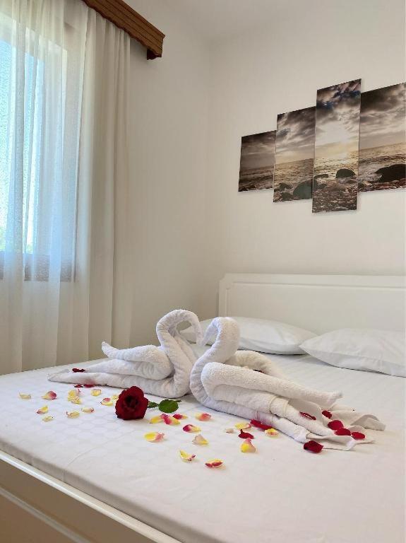Arlind'S Apartaments Avlonya Dış mekan fotoğraf