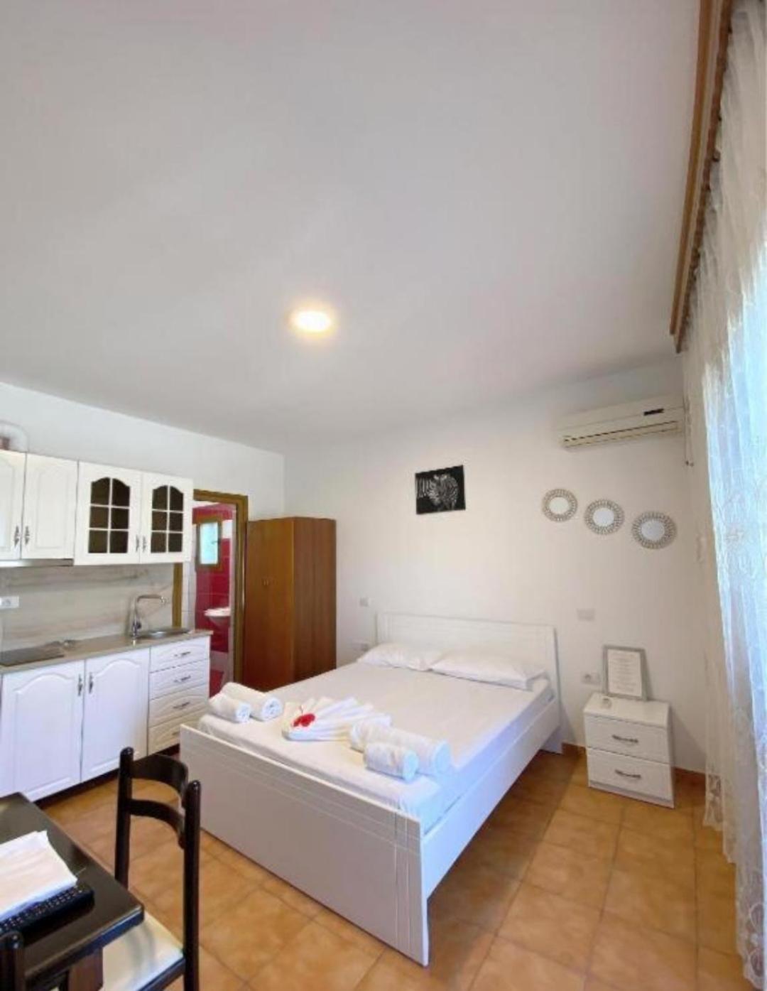 Arlind'S Apartaments Avlonya Dış mekan fotoğraf